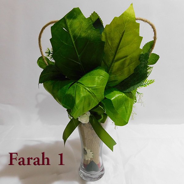 Artificial Flower Bouquet Farah with red white roses and heart frame