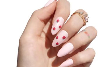 Nail Reformation Strawberry Shake Press On Nails (1)
