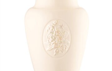 Belleek Classic Cameo Vase (1)