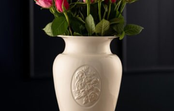 Belleek Classic Cameo Vase (2)