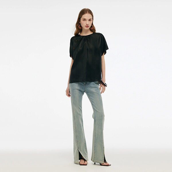 Xiang Yun Silk Jade Bead T-Shirt-Black-Brown (1) Xiang Yun Silk Jade Bead T-Shirt-Black-Brown