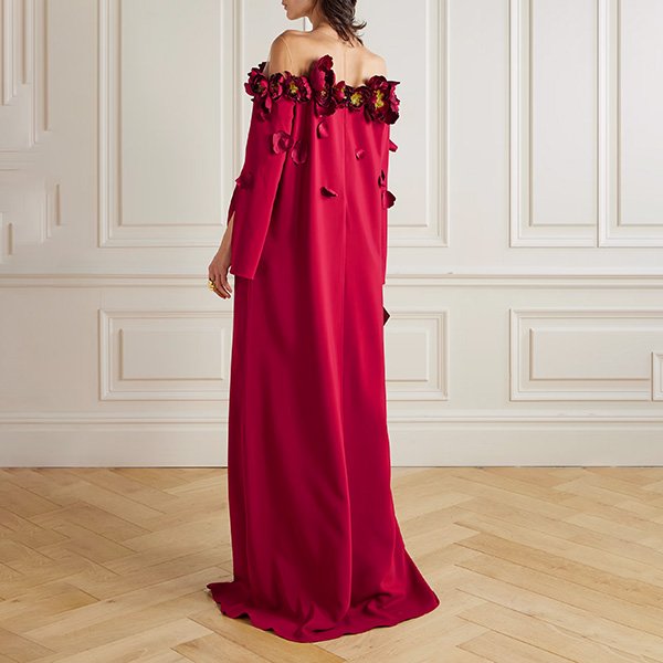 Oscar de la Renta Embellished Gown-Red (3) Oscar de la Renta Embellished Gown-Red
