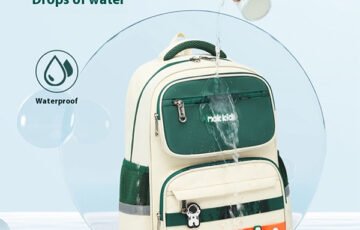 English Style Large Capacity College Backpack (4)