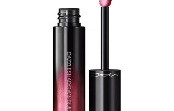 M·A·C Metallic Dazzleshadow in Fuchsia Future (1)