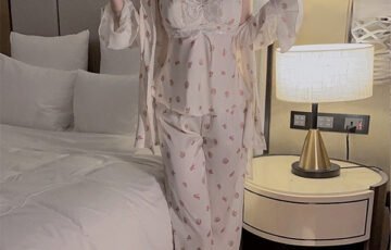 Printed Pure Desire Pajamas Four-Piece Set (1)