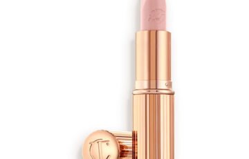 Charlotte Tilbury Hot Lips Lipstick in Kim K.W (4)