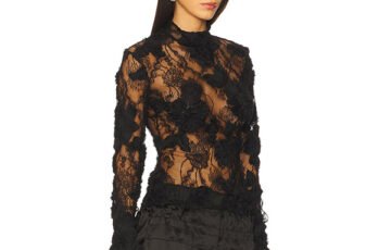 AKNVAS Freja Lace Top-Black (2)