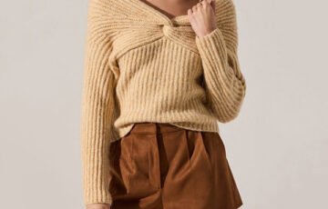 ASTR Label Franisbel Shoulder Sweater (1)
