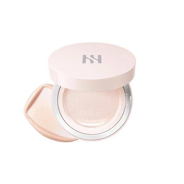 Glow cushion foundation with luminous finish and SPF protection