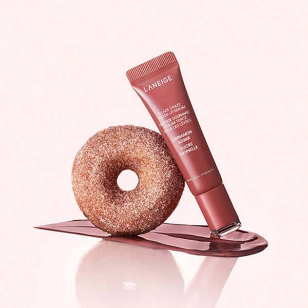 Tinted lip serum with high-shine finish and hydrating formula