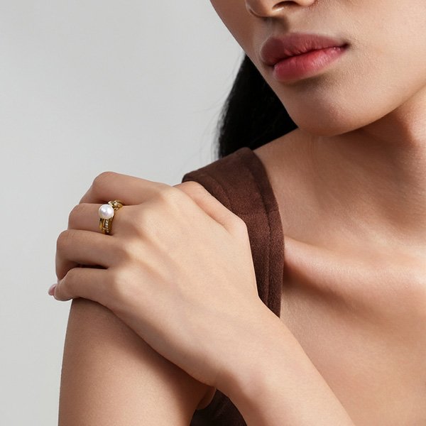 Emphasis Cosmos Ring | Pearl & Diamond Gold