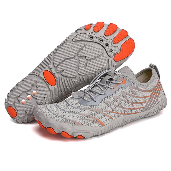 Anti-static water shoes with breathable mesh and natural rubber sole