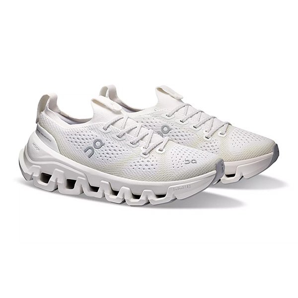 Cushioned Running Shoes On Cloud X Tempo Ivory/Ice white knit pair view