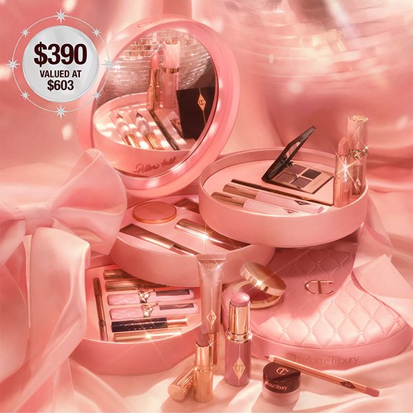 Makeup Gift Set Charlotte Tilbury Pillow Talk Dreams Come True glam display with mirror and value badge